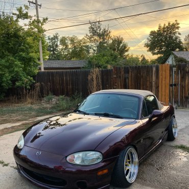 2000 Mazda Miata photo