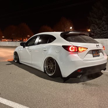 2015 Mazda 3 photo