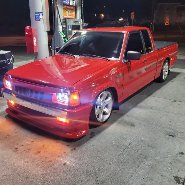 1989 Mazda B2200 photo