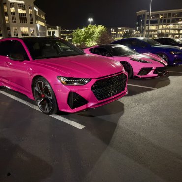 2023 Audi RS6 avant photo