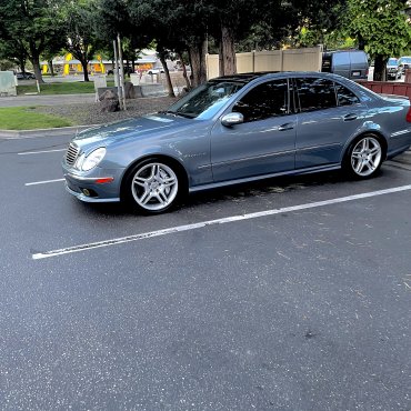 2004 Mercedes E55 amg photo