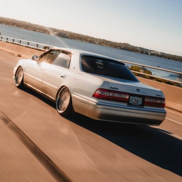1998 Toyota Crown photo