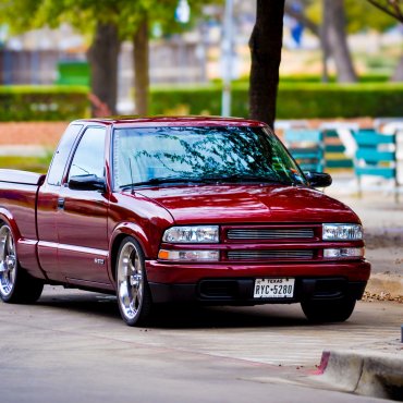 2000 Chevrolet S10 photo