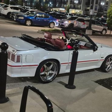 1989 Ford Mustang photo
