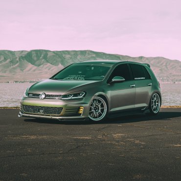 2017 Volkswagen Gti photo