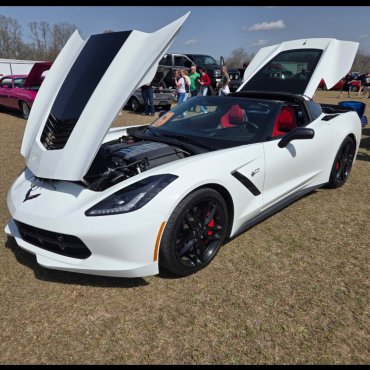 2016 Chevrolet Corvette photo