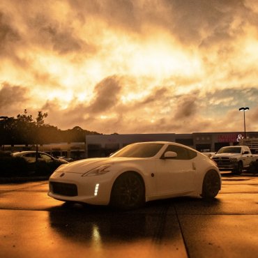 2017 NISSAN 370Z photo