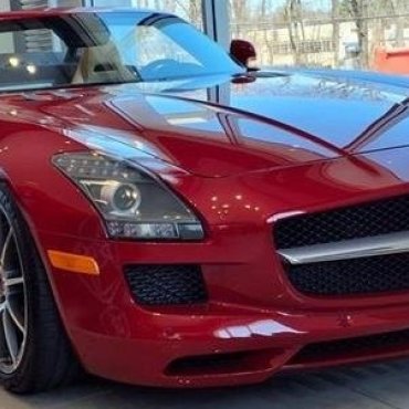 2012 Mercedes-Benz SLS AMG Roadster photo
