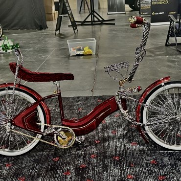 0000 Schwinn Fair Lady (Lowrider Bike) photo