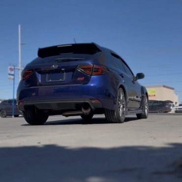 2011 Subaru WRX STI photo