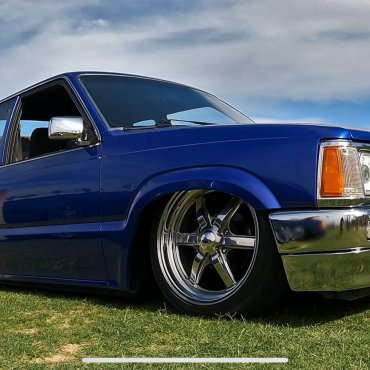 1989 Mazda B2200 photo